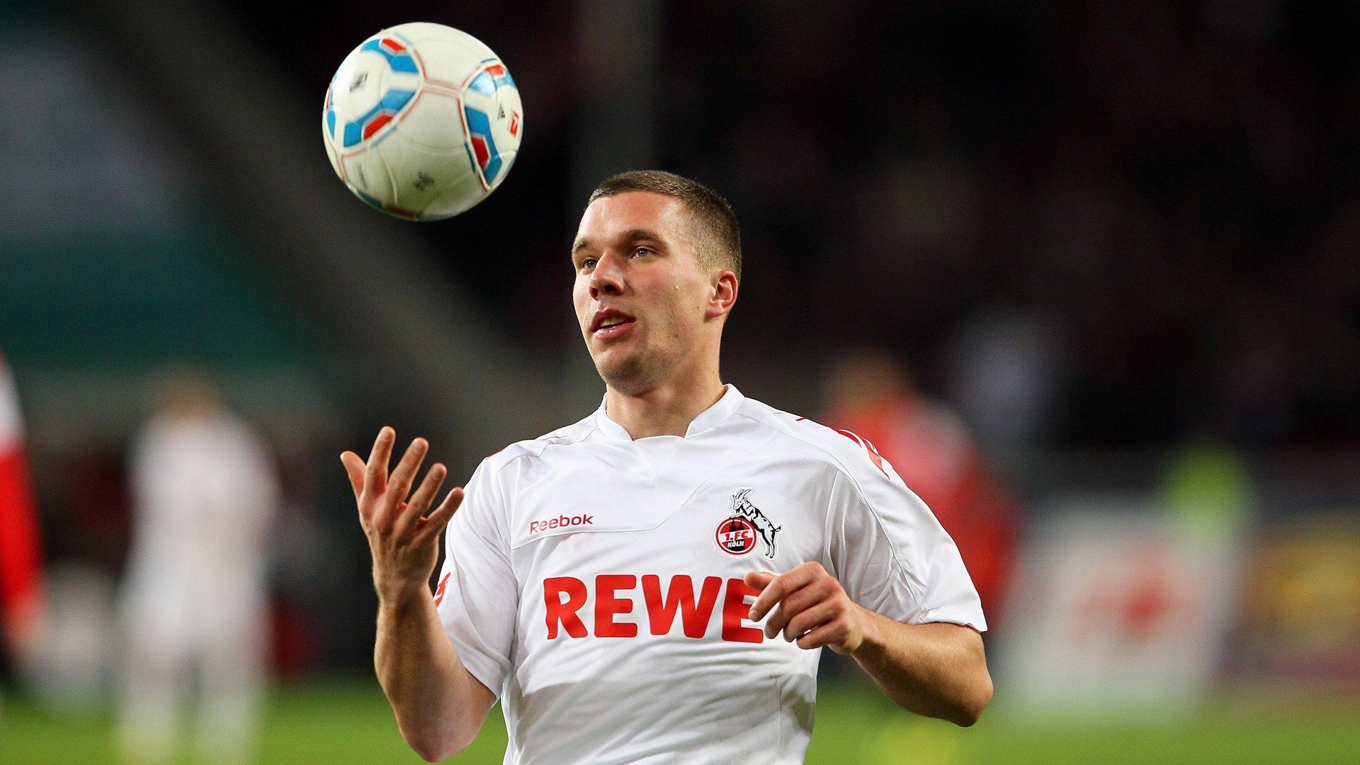 从日本终结伊拉克到奥纳纳评分拉满，亚洲足球的战术革命与门将价值重构